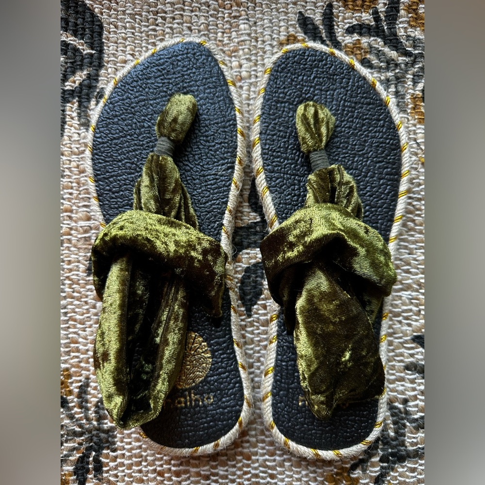 Nalho Green Velvet Ganika Sandals